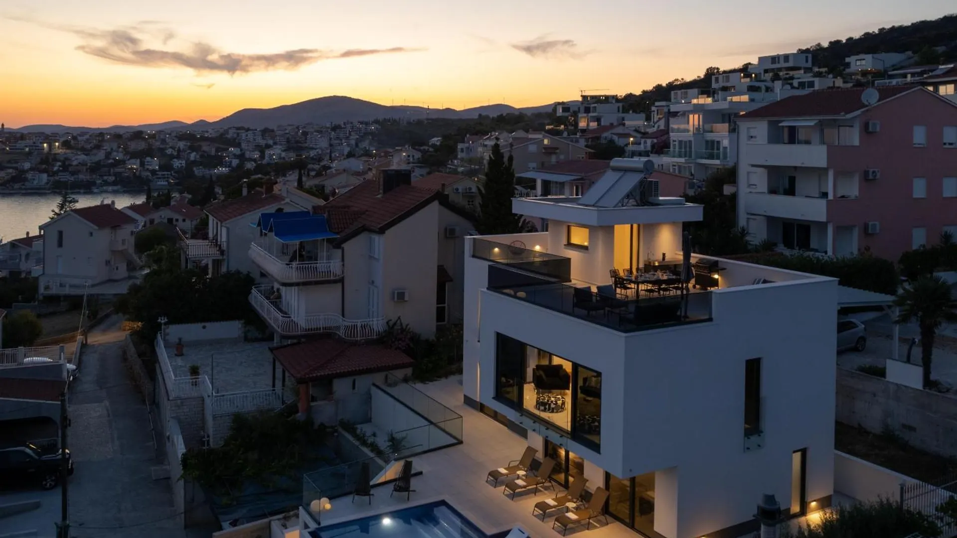 Villa Julian With A Heated Pool Trogir Kroatien